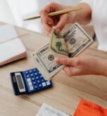 Real-time sales and expenditure analysis dashboard
