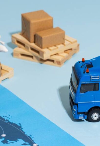 Evolution of global logistics from past to present