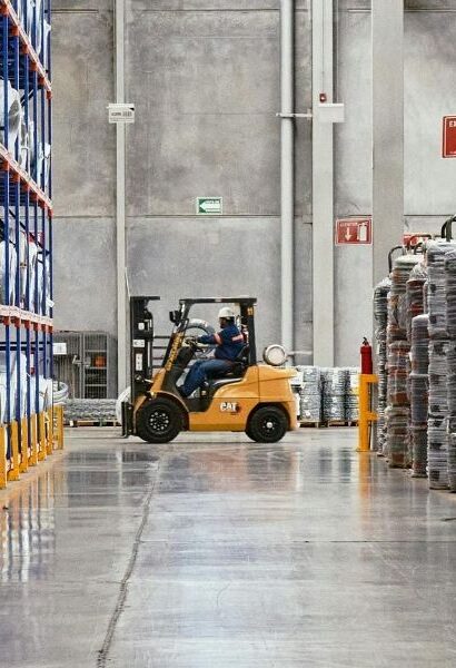 Warehouse storage and stock management for ecommerce