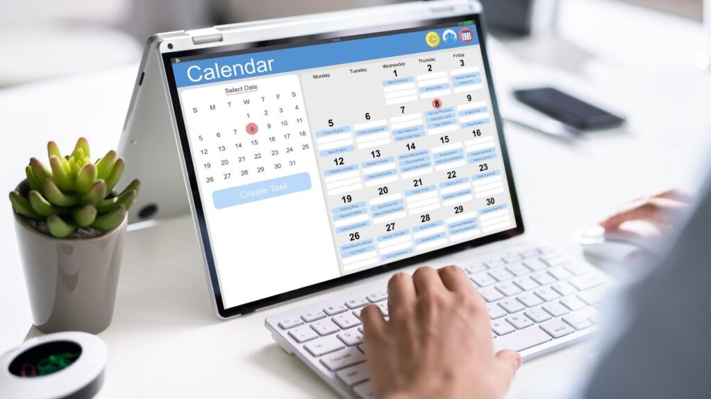 Inventory planning calendar for Cyber Monday